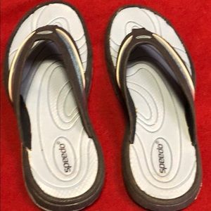 Speedo flip flops
